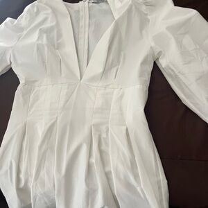 Elegant White Long Sleeve Dress